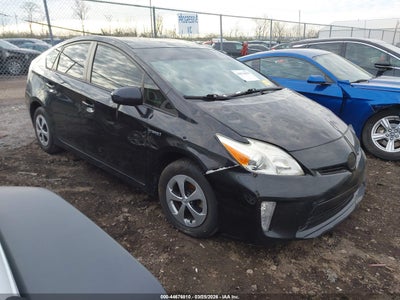 TOYOTA PRIUS 2015