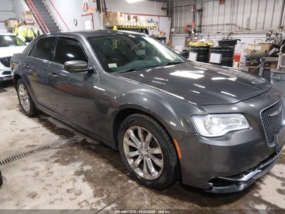 CHRYSLER 300 2017
