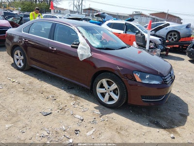VOLKSWAGEN PASSAT 2013