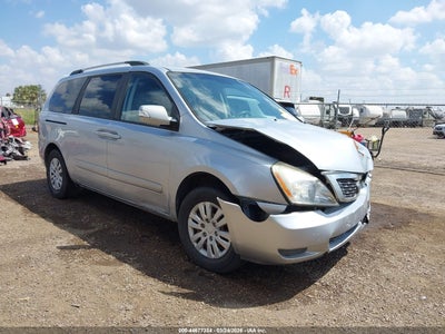 KIA SEDONA 2011