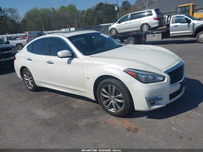 INFINITI Q70 2016