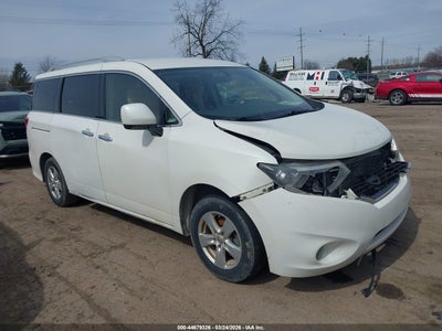NISSAN QUEST 2016