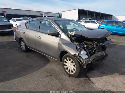 NISSAN VERSA 2016