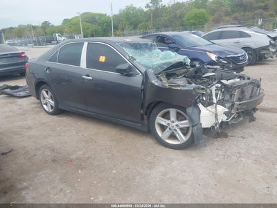 TOYOTA CAMRY 2012