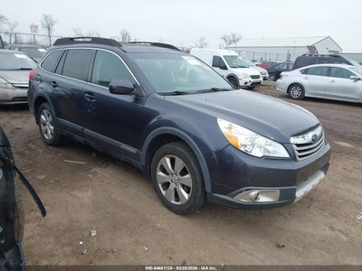 SUBARU OUTBACK 2011
