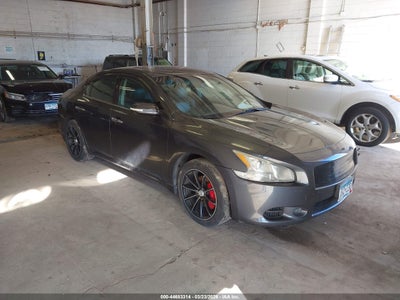NISSAN MAXIMA 2012