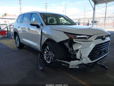 TOYOTA GRAND HIGHLANDER 2025