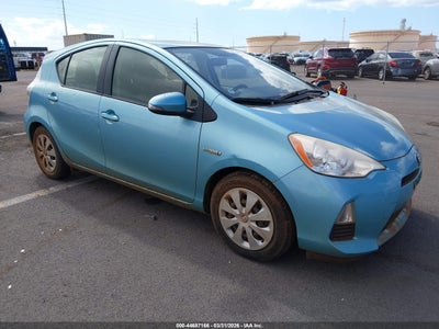 TOYOTA PRIUS C 2013