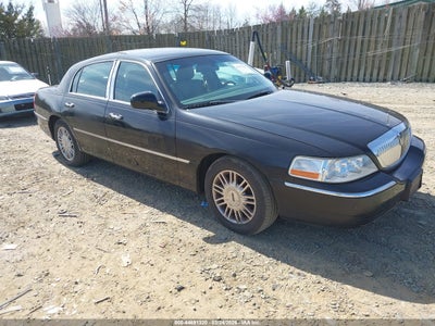 LINCOLN TOWN CAR 2006