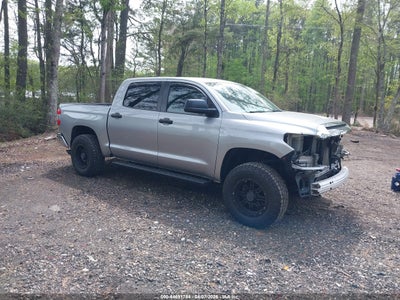 TOYOTA TUNDRA 2020