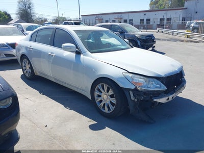 HYUNDAI GENESIS 2010