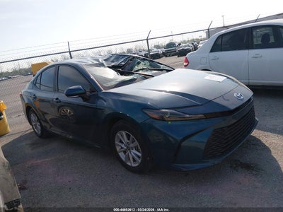 TOYOTA CAMRY 2025