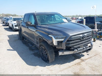 TOYOTA TUNDRA 2023