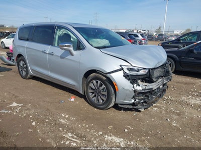 CHRYSLER PACIFICA HYBRID 2022