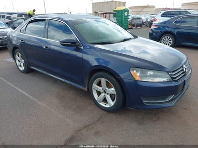 VOLKSWAGEN PASSAT 2012