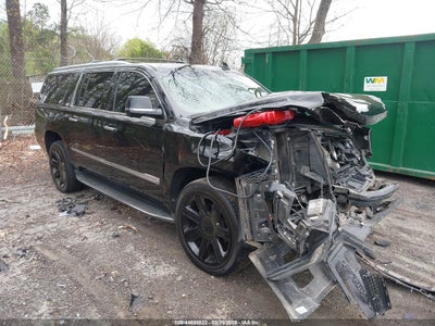 CADILLAC ESCALADE ESV 2017