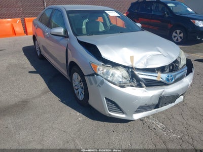 TOYOTA CAMRY HYBRID 2014