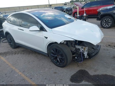 TESLA MODEL X 2024
