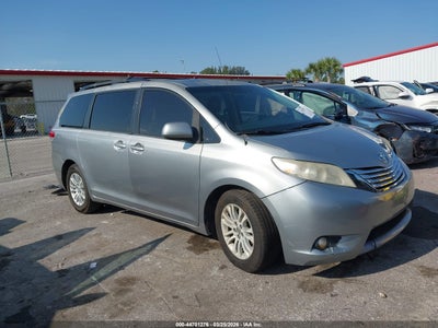 TOYOTA SIENNA 2014