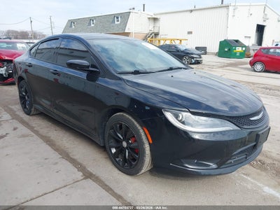 CHRYSLER 200 2015