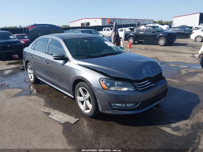 VOLKSWAGEN PASSAT 2015