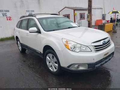 SUBARU OUTBACK 2012