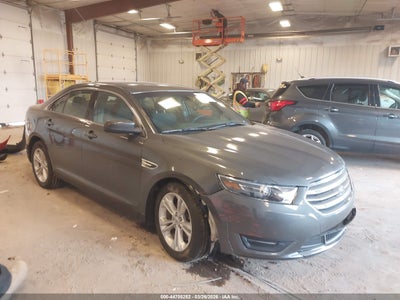 FORD TAURUS 2017