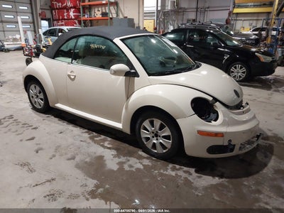 VOLKSWAGEN NEW BEETLE 2009