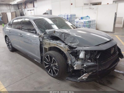 HONDA ACCORD HYBRID 2025