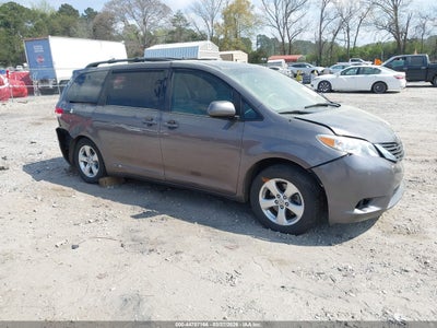 TOYOTA SIENNA 2013