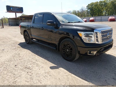 NISSAN TITAN 2018