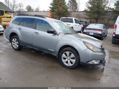 SUBARU OUTBACK 2011