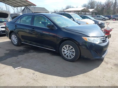 TOYOTA CAMRY 2013