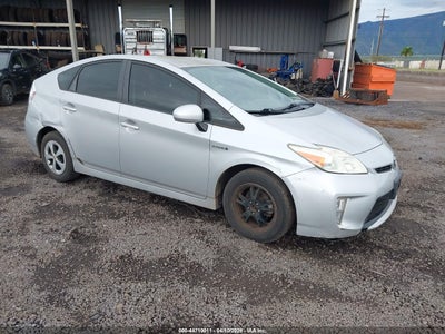 TOYOTA PRIUS 2015