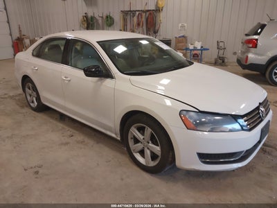VOLKSWAGEN PASSAT 2015