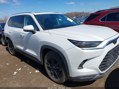 TOYOTA GRAND HIGHLANDER 2024