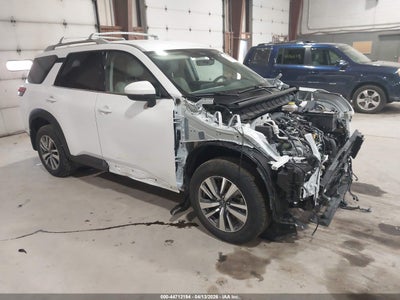 NISSAN PATHFINDER 2025