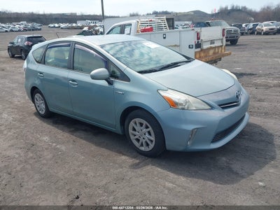 TOYOTA PRIUS V 2014