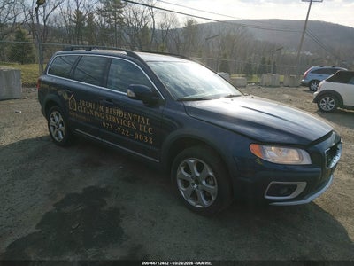 VOLVO XC70 2010