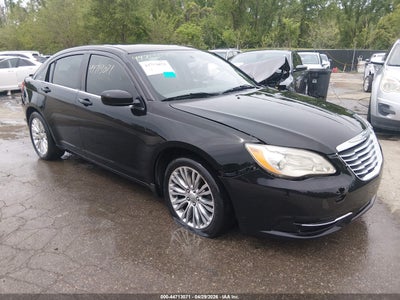 CHRYSLER 200 2012