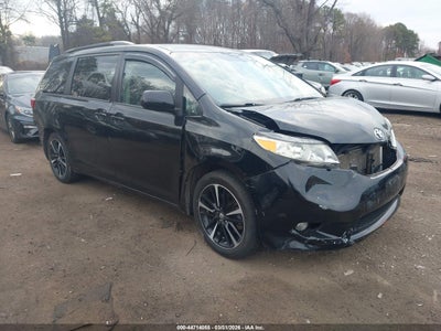 TOYOTA SIENNA 2015