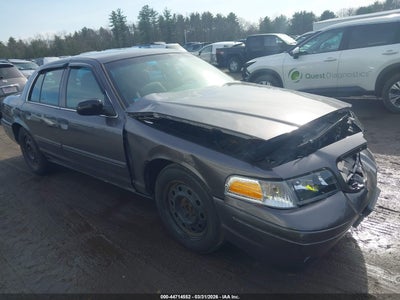 FORD CROWN VICTORIA 2011