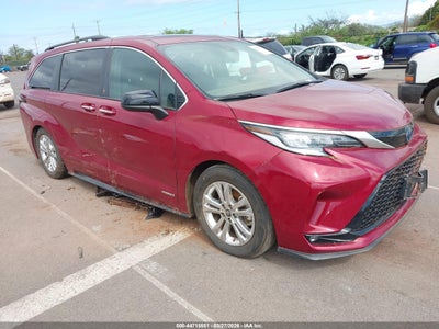 TOYOTA SIENNA 2021