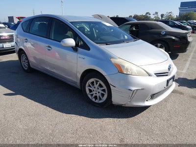 TOYOTA PRIUS V 2012