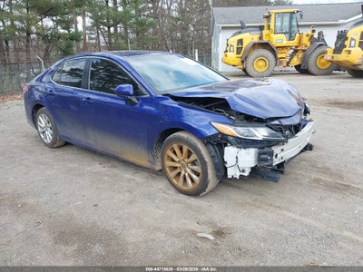TOYOTA CAMRY 2018