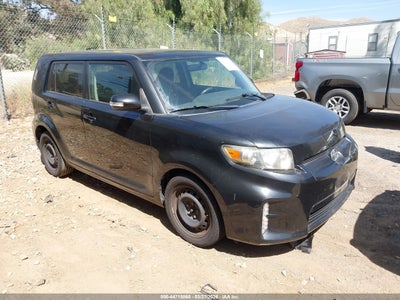 SCION XB 2013