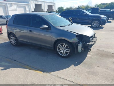 VOLKSWAGEN GOLF 2010