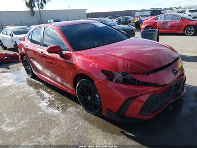 TOYOTA CAMRY 2025