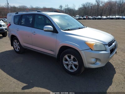 TOYOTA RAV4 2011