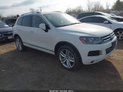 VOLKSWAGEN TOUAREG 2011